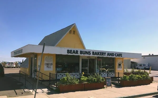 Bear buns bakery ouside