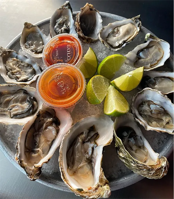 Crabtown oyster plate overhead