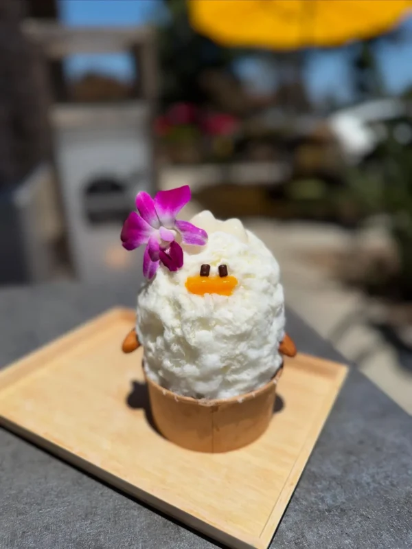 Koli bar mango dessert