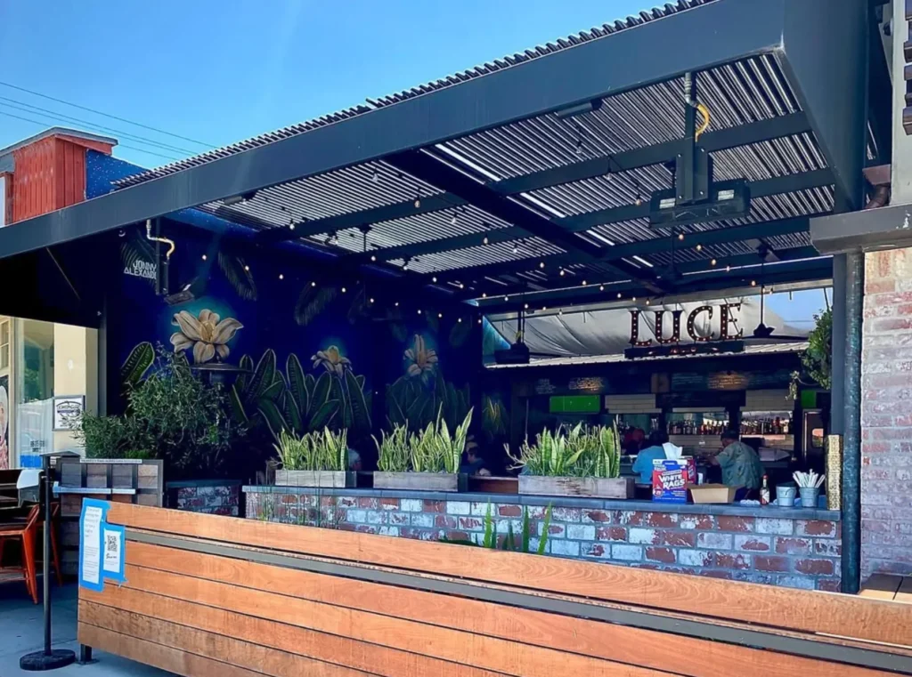 Luce Bar Kitchen Patio