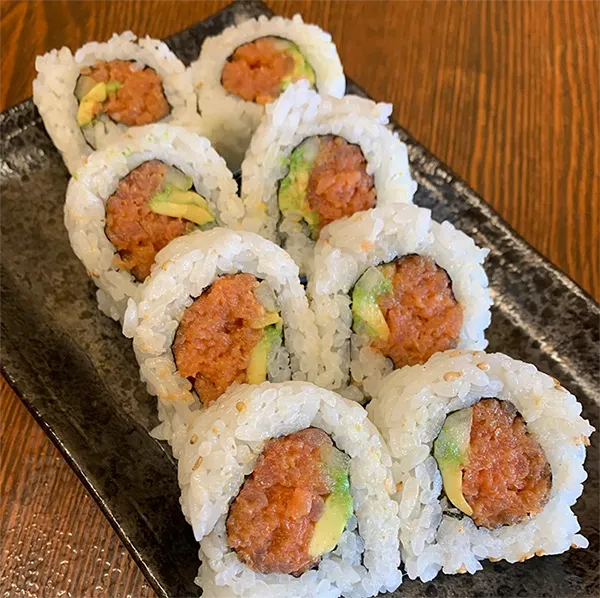 Sushi yorimichi rolls